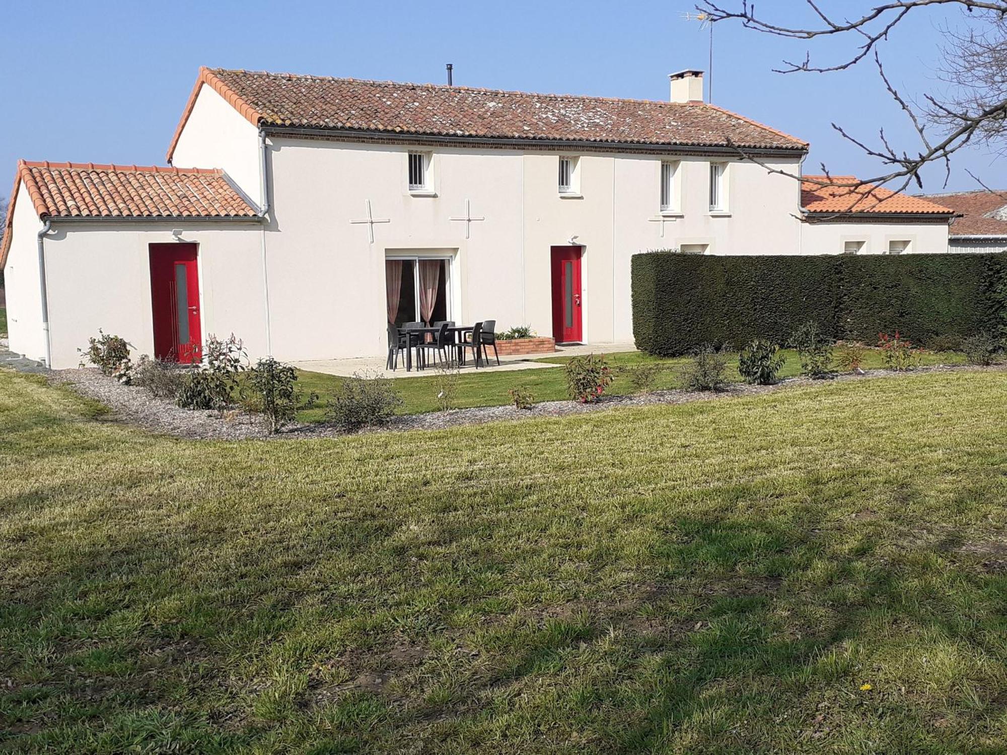 Gite Camomille A La Campagne, Proche Du Puy Du Fou - Fr-1-622-99 Saint-Georges-des-Gardes Екстериор снимка